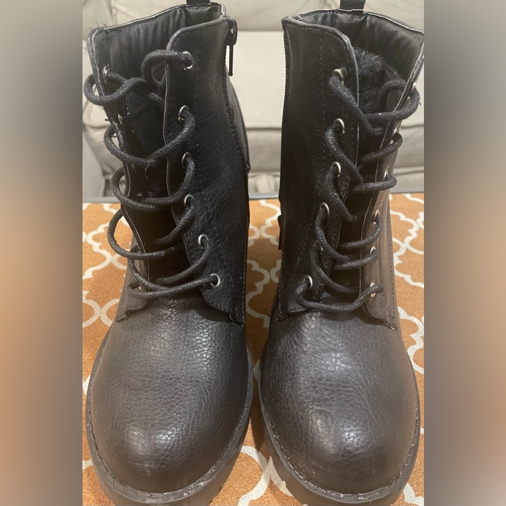 Heeled Combat like boots